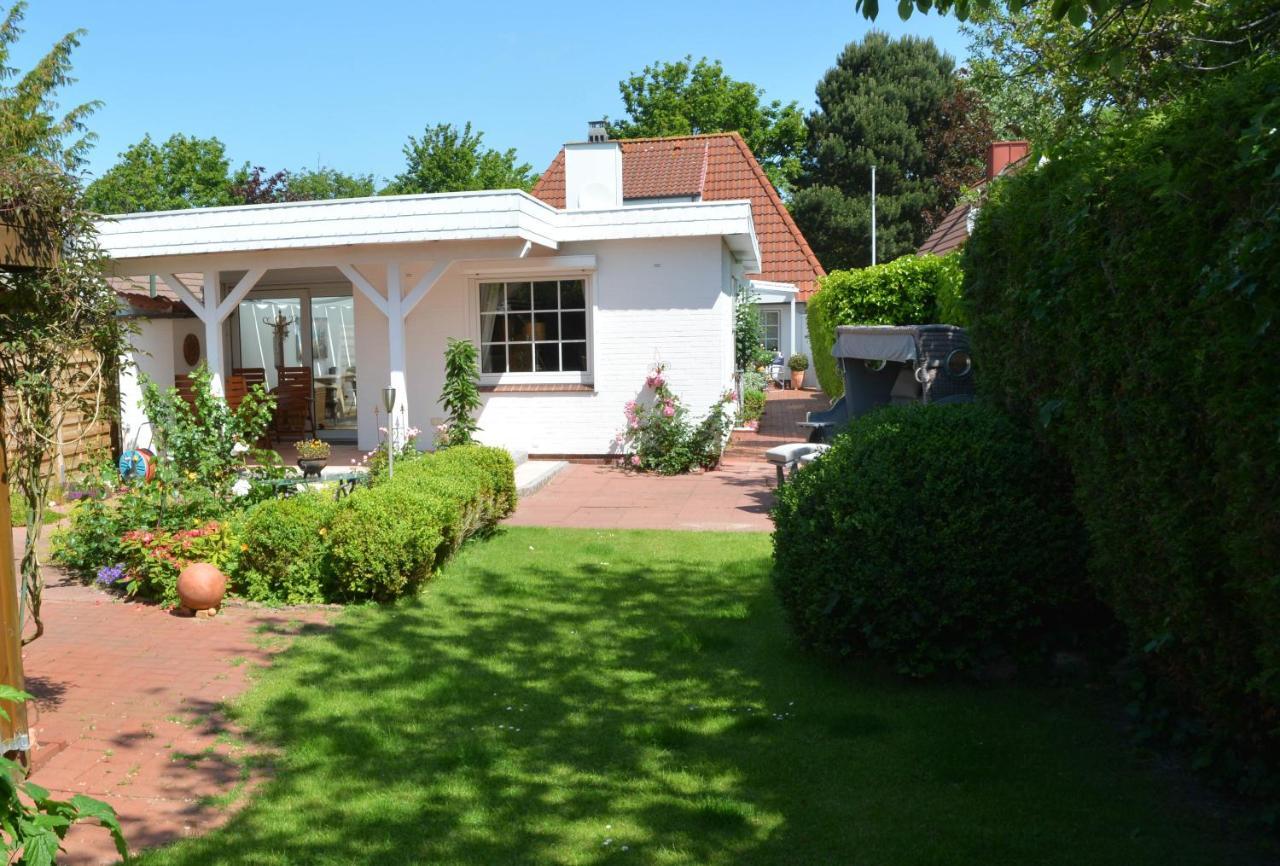 Kleine Auszeit Apartment Busum Exterior photo