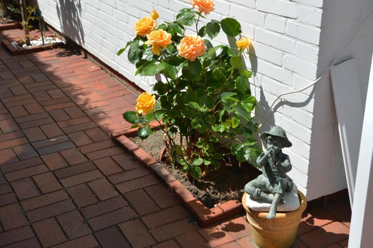 Kleine Auszeit Apartment Busum Exterior photo