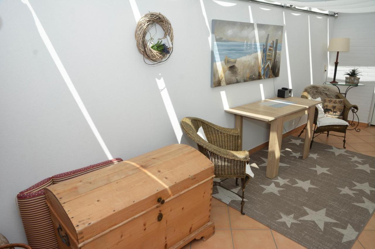 Kleine Auszeit Apartment Busum Exterior photo